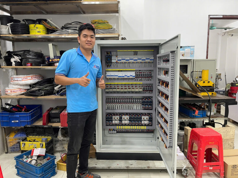 Lắp đặt tủ điện công nghiệp