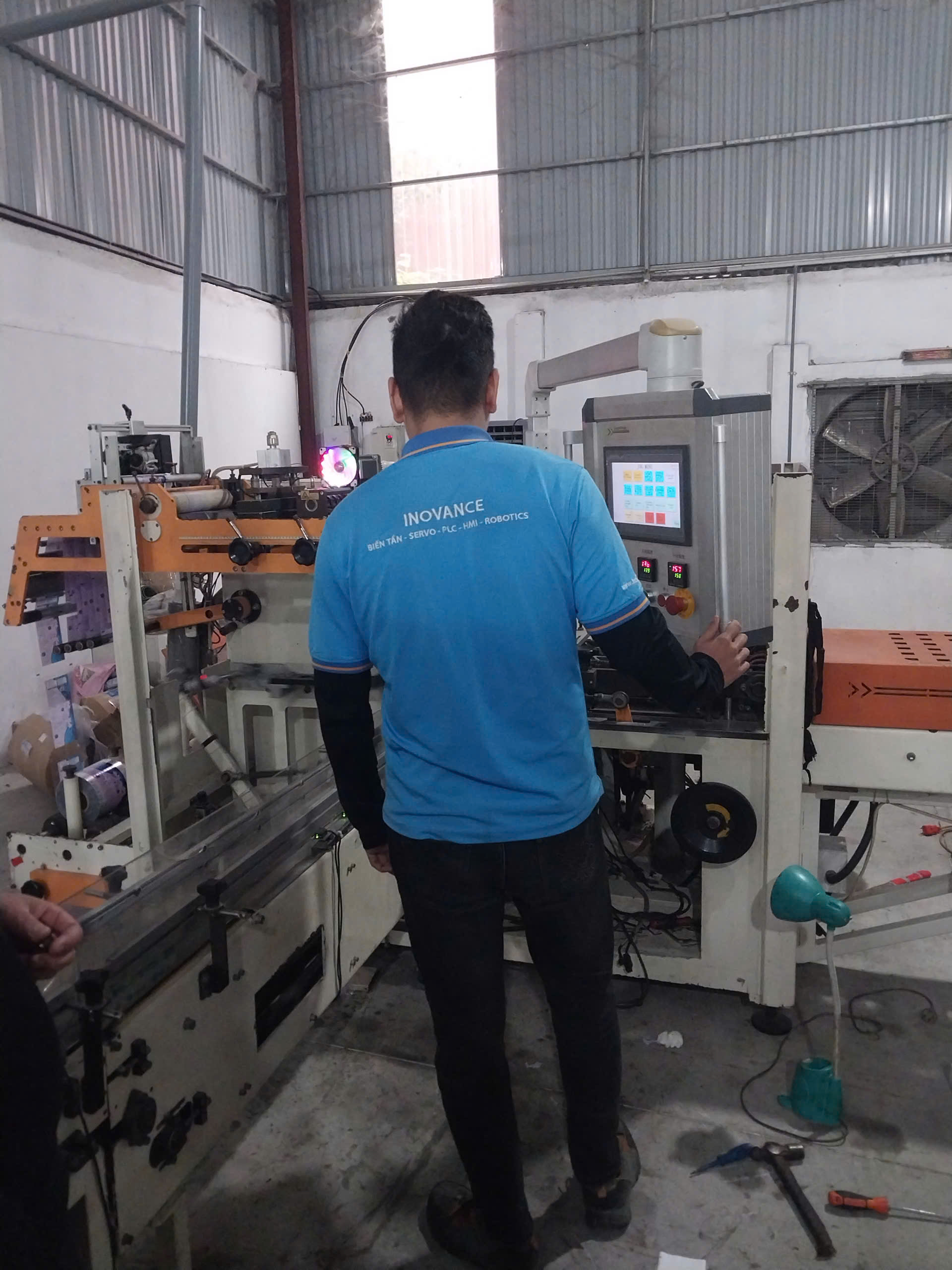 Triển khai tự động hóa cho máy đóng gói giấy PAPRO